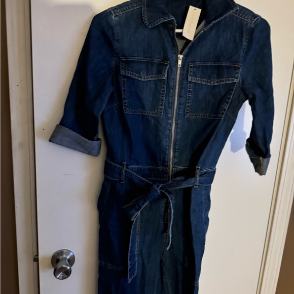 Jean jump suit with pocket and zips - Picture 3 of 5